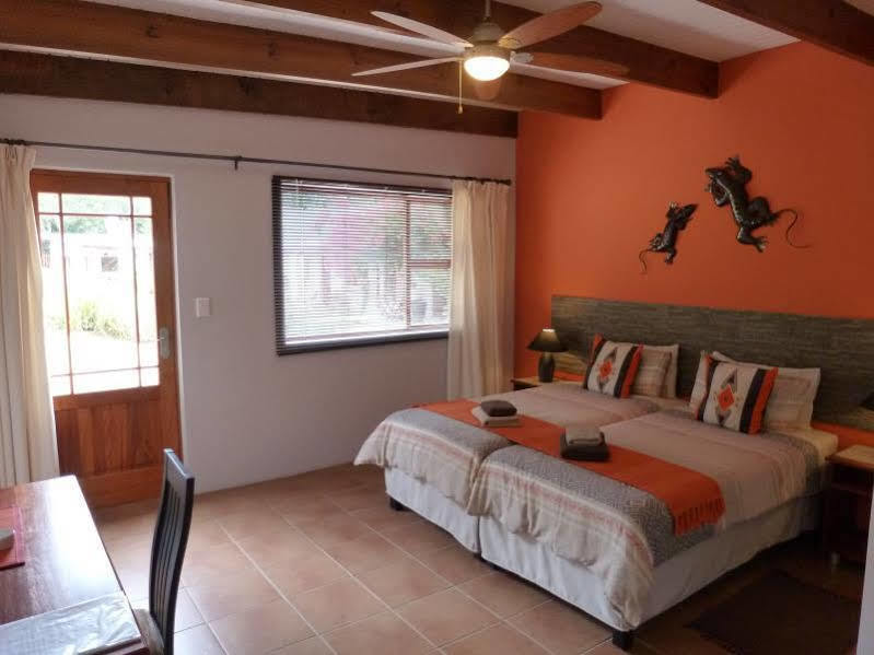 Marula Lodge Swellendam Bagian luar foto