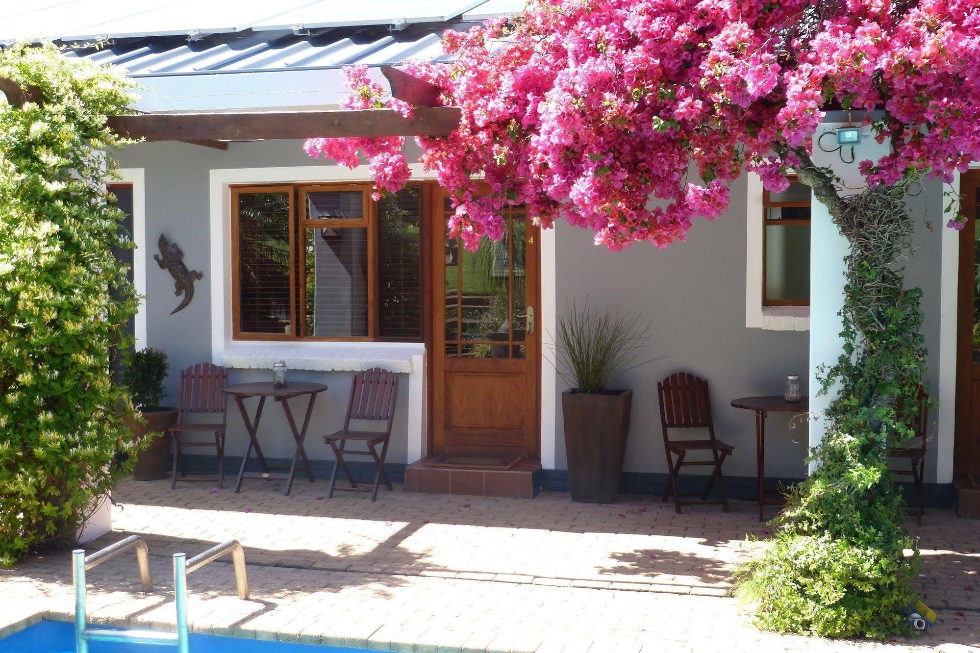Marula Lodge Swellendam Bagian luar foto