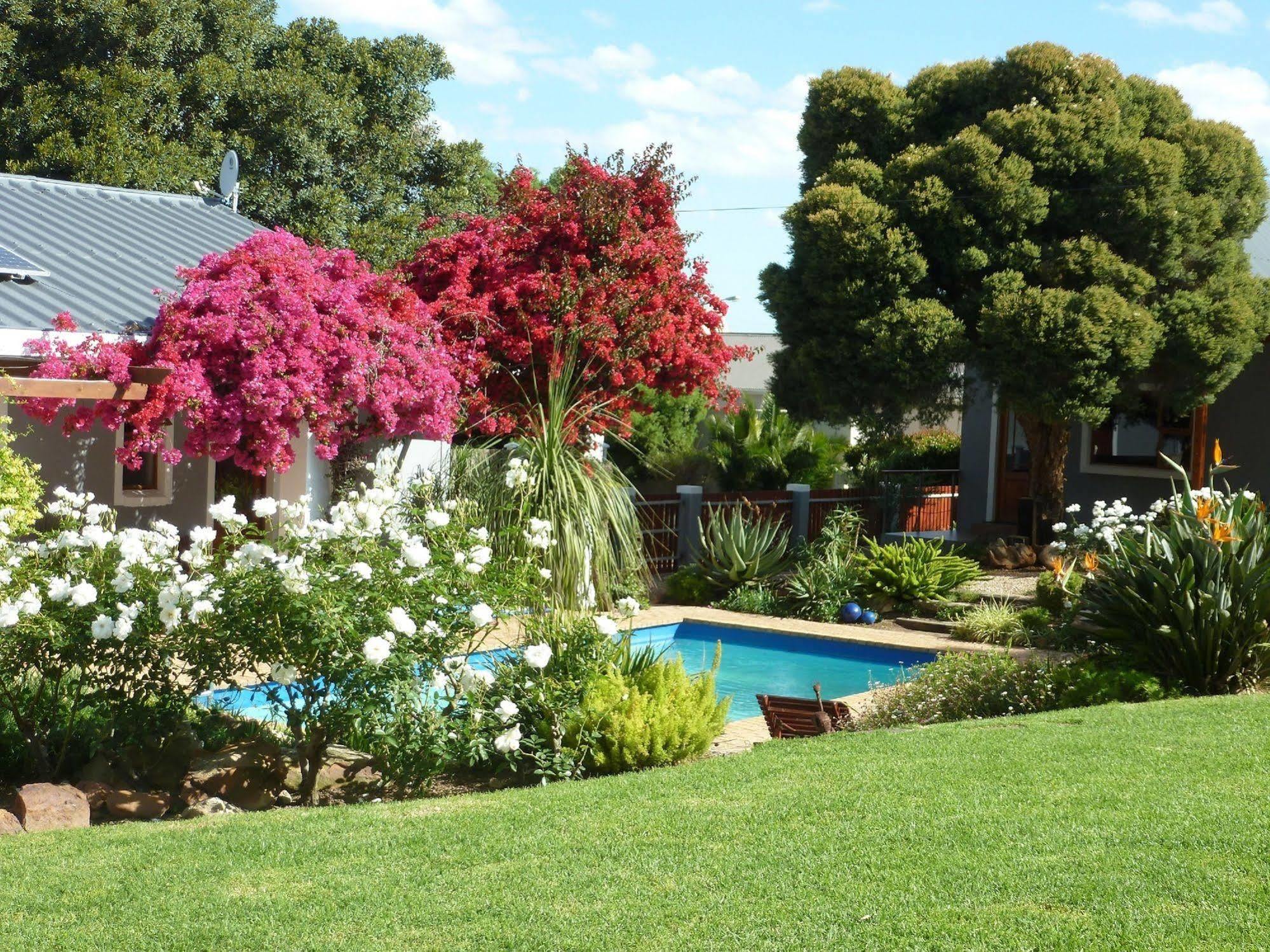 Marula Lodge Swellendam Bagian luar foto